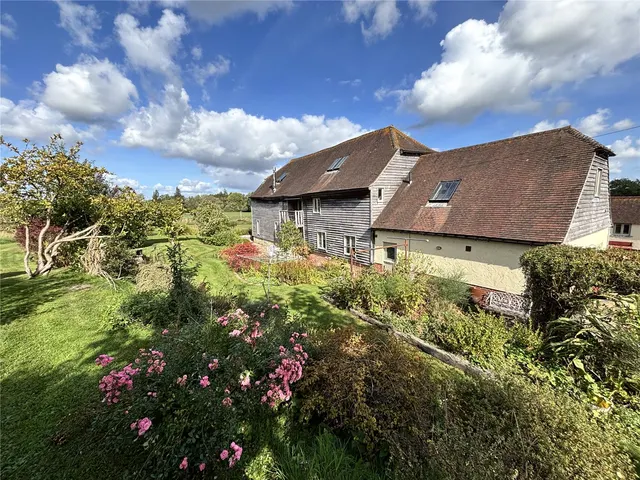 Forest Row, RH18, photo 1