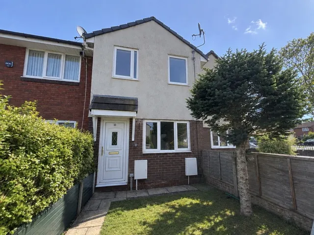 Kilsby Close, Farnworth, Bolton, BL4, photo 1