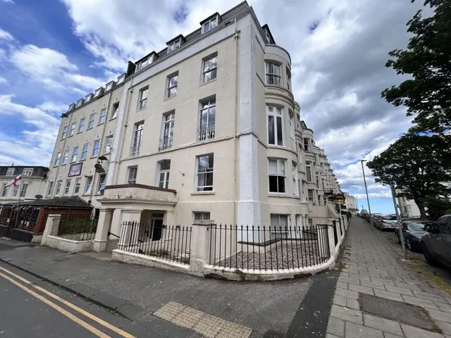 Albion Road, Scarborough, YO11, photo 1