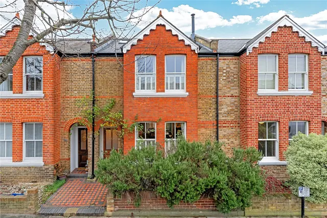 Winchester Road, Twickenham, TW1 1LE, photo 1