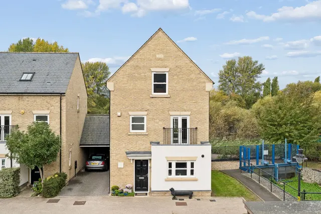 Royal Quay, Harefield, UB9, photo 1