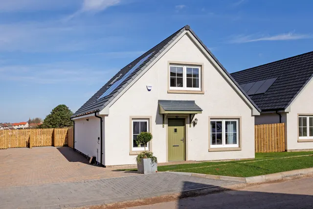 The Bruce, Braidlaw Rise, West Kilbride, KA23 9DT, photo 1