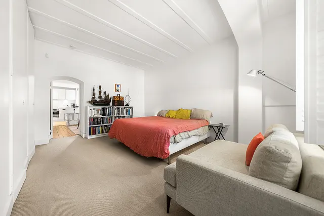 Photo 3 — Ground Floor Flat, 88 Park Hill, London