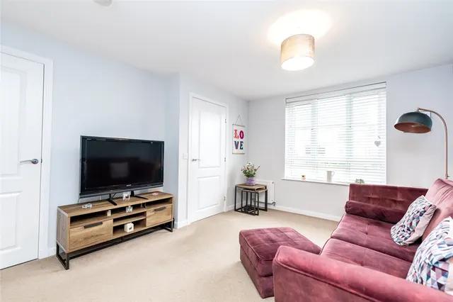 Burnside Walk, Dyce, AB21, photo 3