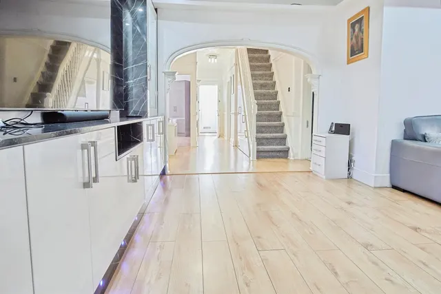 Devonshire Drive, West Bromwich, B71, photo 3