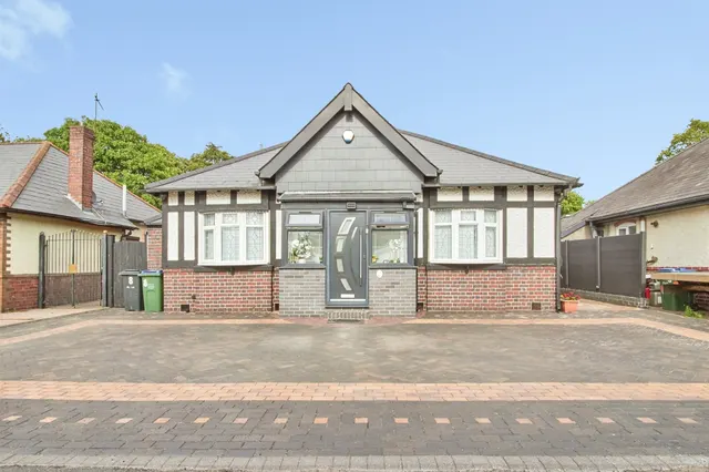 Devonshire Drive, West Bromwich, B71, photo 1
