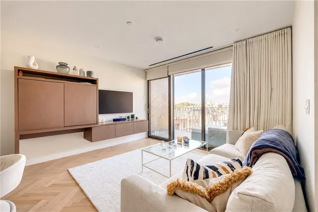 Michael Road, London, SW6, photo 1