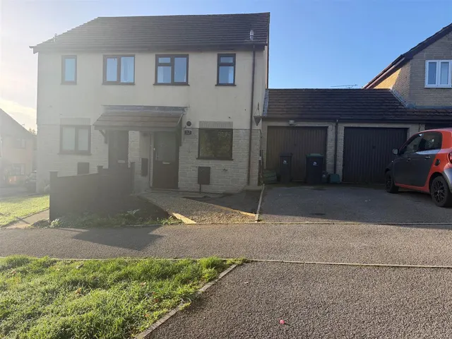 Honeymead Lane, Sturminster Newton, photo 1