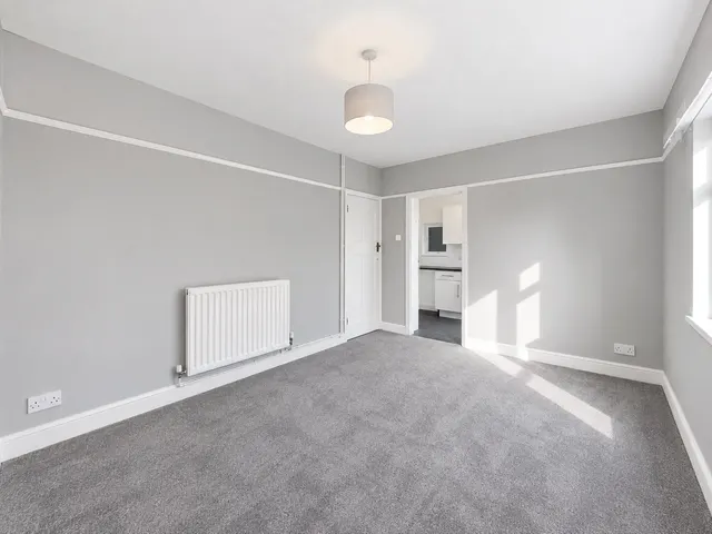 The Alders, Hounslow, TW5, photo 3