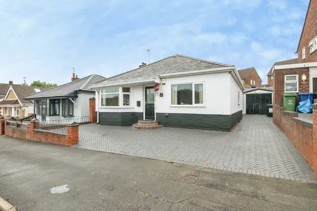 Rounds Road, Bilston, WV14, photo 1