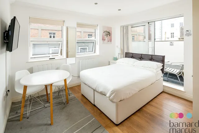 Seagrave Road, Earls Court, photo 1
