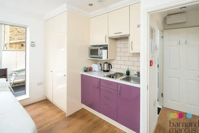 Photo 3 — Seagrave Road, Earls Court
