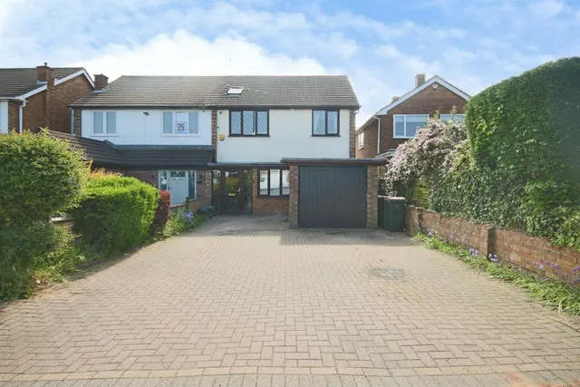 Browns Lane, Allesley, CV5, photo 1