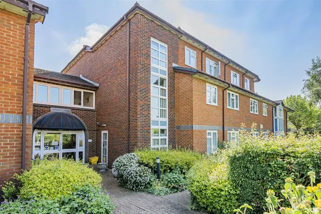 Furzehill Road, Borehamwood, WD6, photo 1