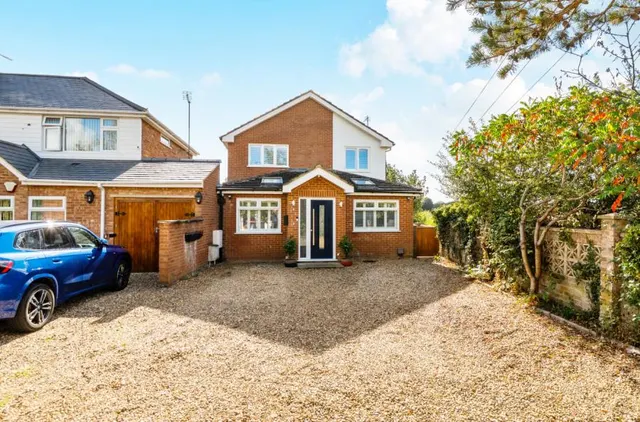 Dunstable Road, Caddington, LU1, photo 1