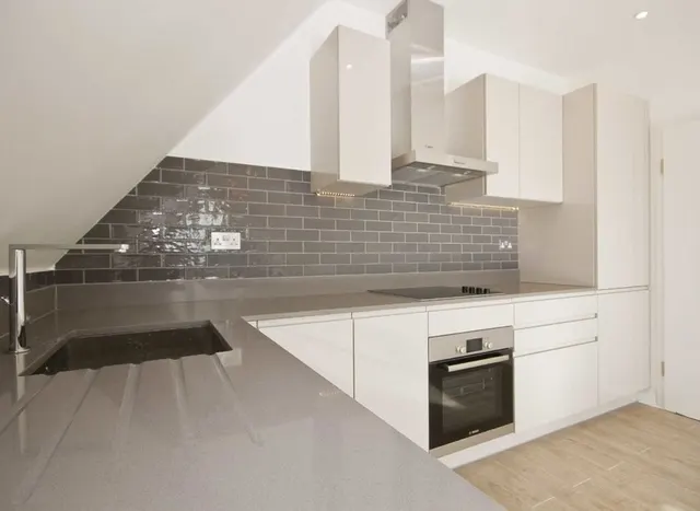 Photo 3 — Sutherland Road, Sutherland Road, W13