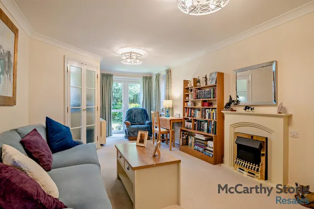 Station Road, Worle, BS22, photo 3