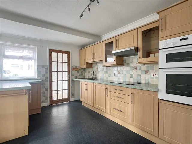 Windsor Drive, Carlyon Bay, photo 3