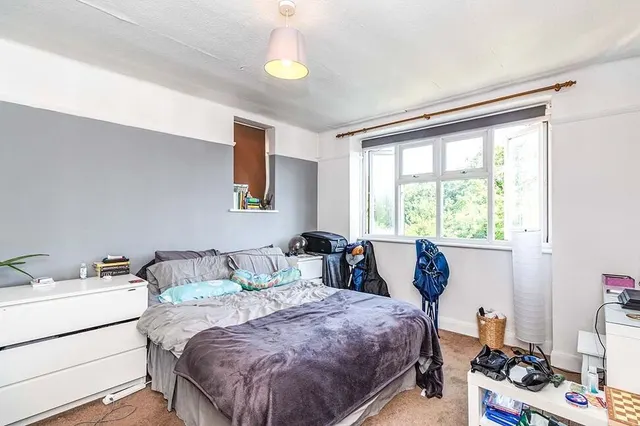 Photo 3 — St. Marks Hill, Surbiton, Surrey, KT6