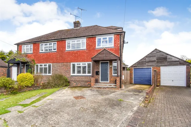 Boxalls Grove, Aldershot, Hampshire, GU11 3QS, photo 1