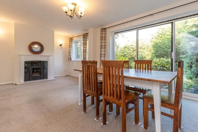Cherry Tree Close, Southmoor, OX13, photo 3