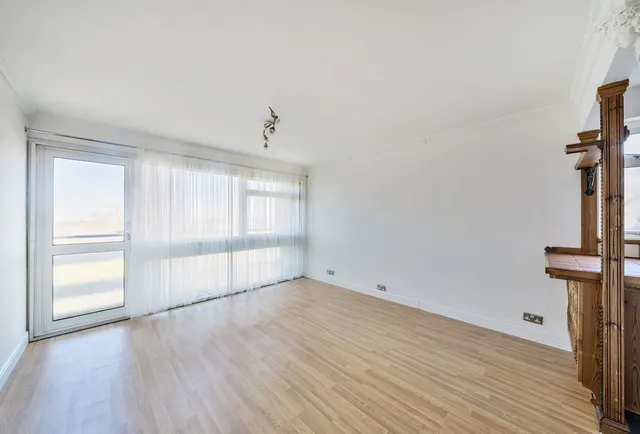 Photo 2 — Shirley Heights, Shirley Road, SM6 9QD