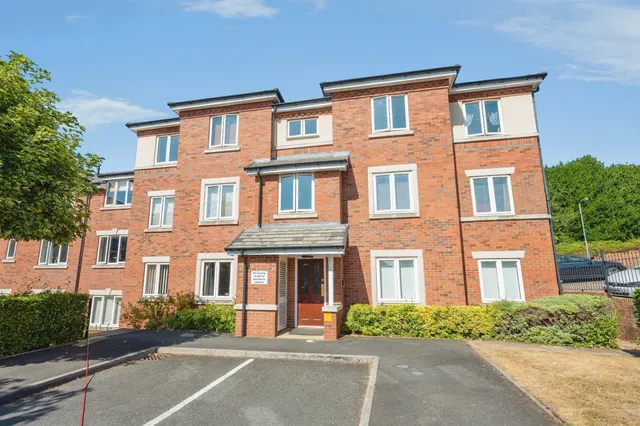 Stratford Gardens, Bromsgrove, B60, photo 1