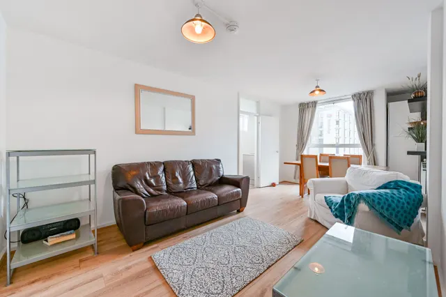 Flat 23, Winter Garden House, 2 Macklin Street, London, photo 1