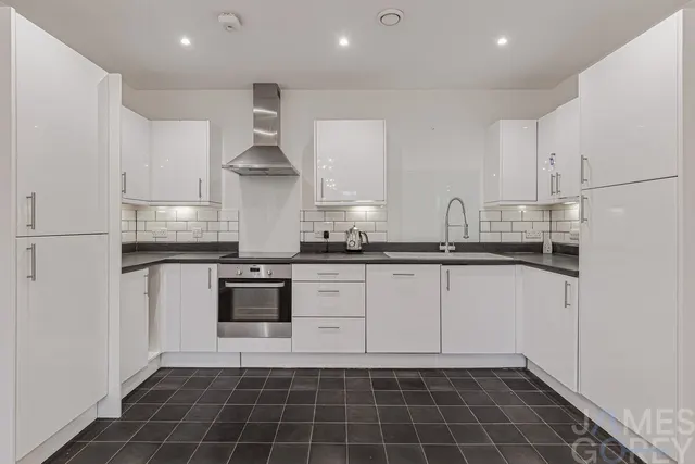 Callender Road, Erith, DA8, photo 2