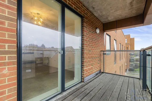 Callender Road, Erith, DA8, photo 1