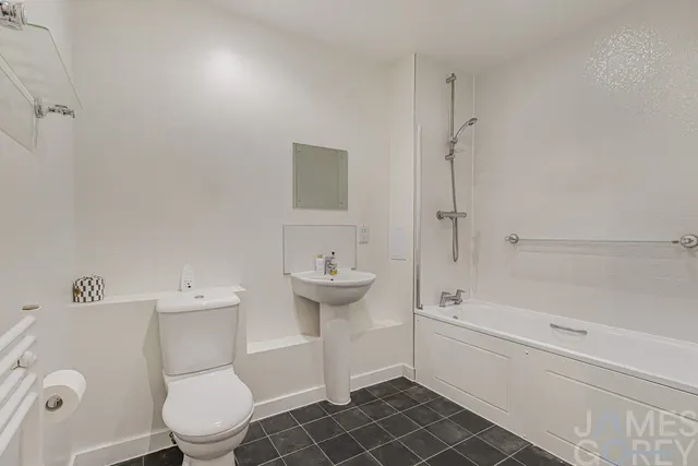 Callender Road, Erith, DA8, photo 3