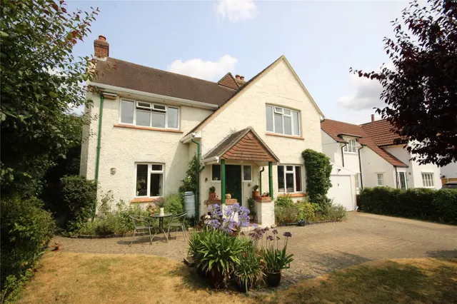 New Milton, Hampshire, photo 1