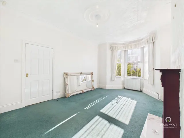 Whitehall Road, Gateshead, NE8, photo 3