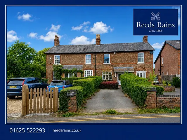 Rydal Mount, Alderley Edge, Cheshire, SK9, photo 1