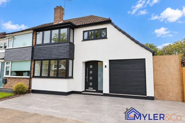 Lynton Crescent, Widnes, photo 1