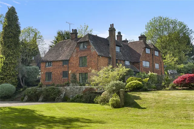 Hartfield Road, Edenbridge, Kent, TN8, photo 1