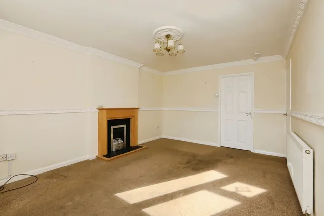 Photo 3 — Holyrood Rise, Bramley, Rotherham, South Yorkshire, S66