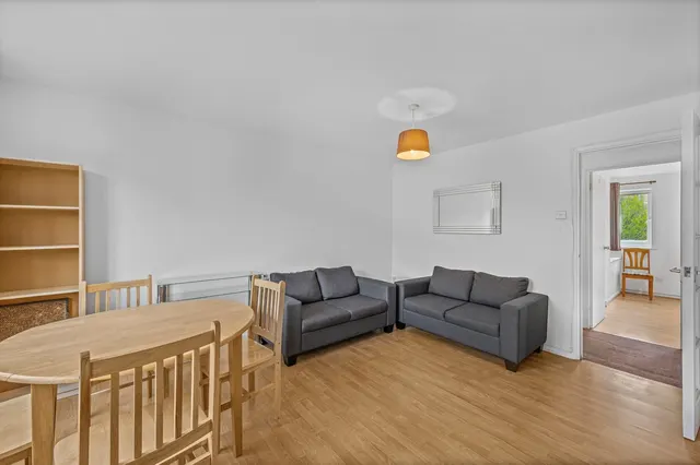Westferry Road, London, E14, photo 1