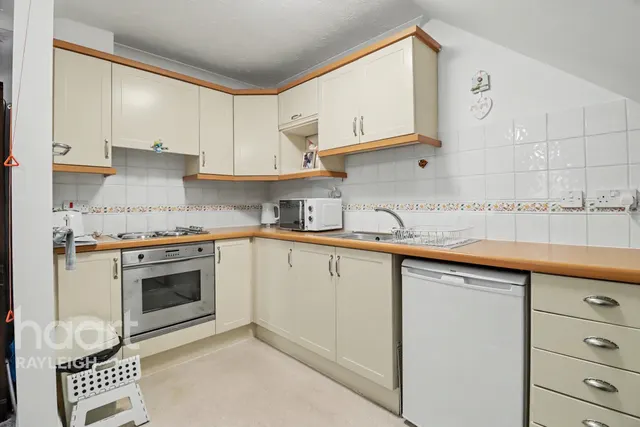 Hockley Road, Rayleigh, SS6, photo 2