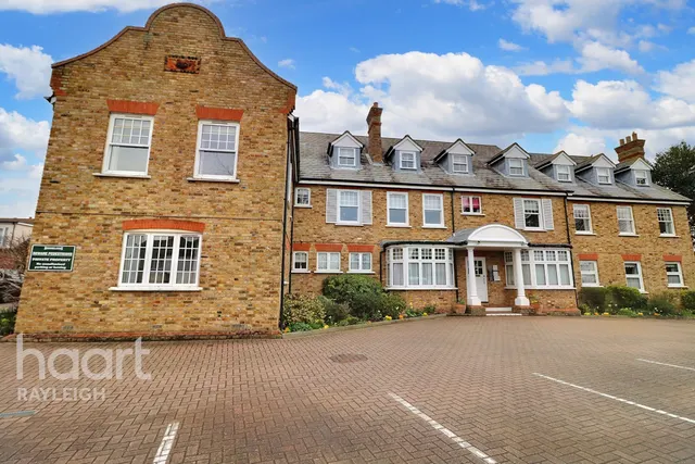 Hockley Road, Rayleigh, SS6, photo 1