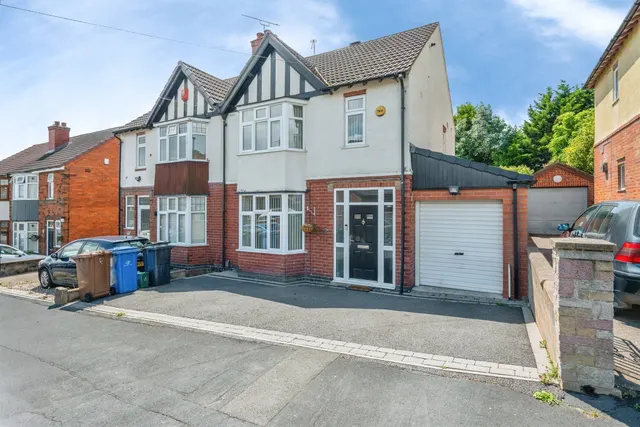 Mostyn Avenue, Littleover, DE23, photo 1
