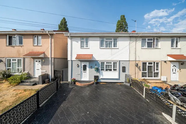 Halcot Avenue, DA6, photo 1