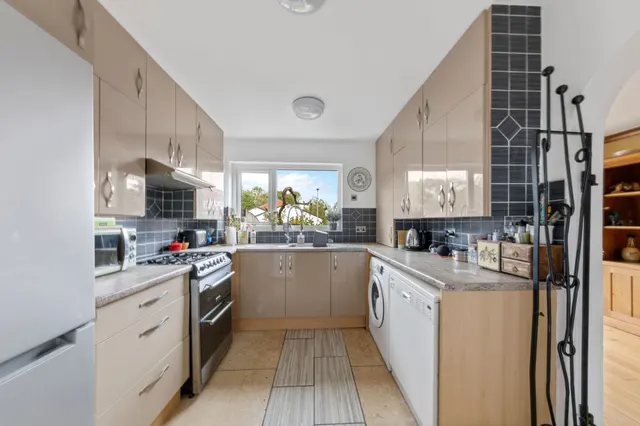 Barham Court, Birchwood, WA3, photo 2