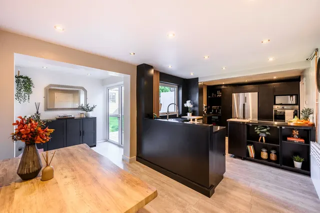 Earl Drive, Burntwood, WS7, photo 2