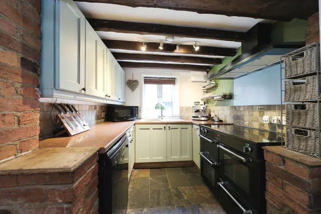 Main Street, Newark, NG22, photo 2