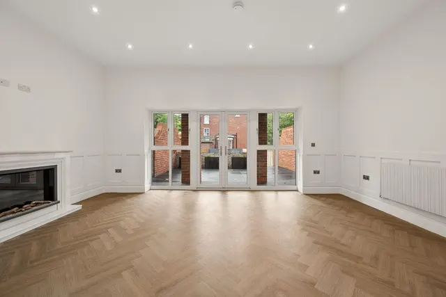 Lapwing Lane, West Didsbury, M20, photo 3
