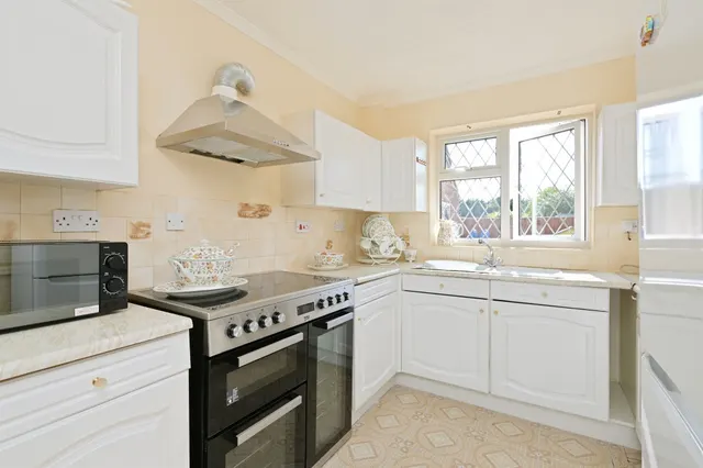 Coniston Road, Peterborough, PE4, photo 3