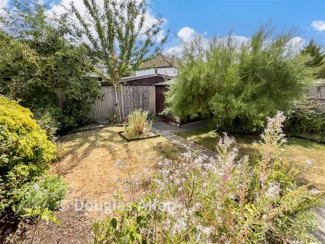 Warescot Road, Brentwood, CM15, photo 2