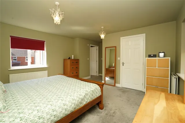 Langley Close, Bestwood Village, NG6, photo 3