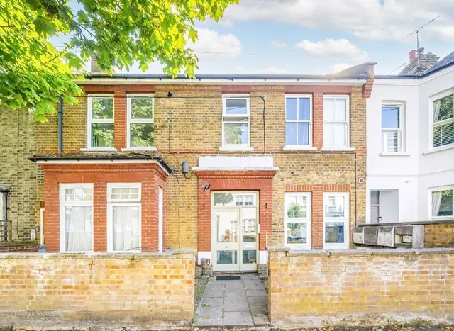 Reynolds Road, Chiswick, W4, photo 1